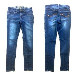 Juniors SO denim jegging size 7